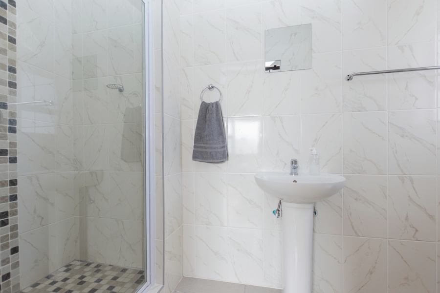 4 Bedroom Property for Sale in Harbour Heights Western Cape